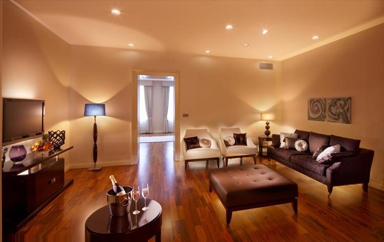 Luxury Suite